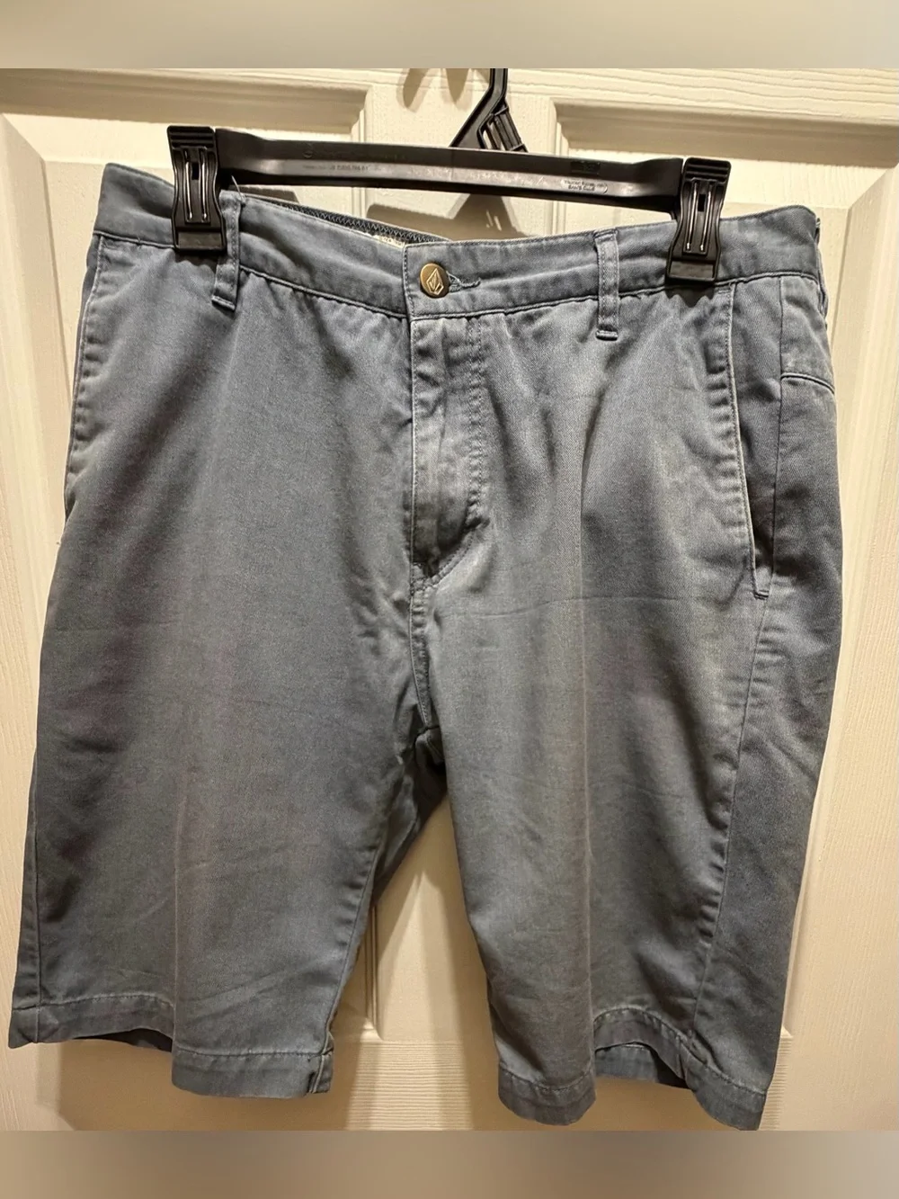 Men’s Volcom Corpo Class Chino Shorts -size 30